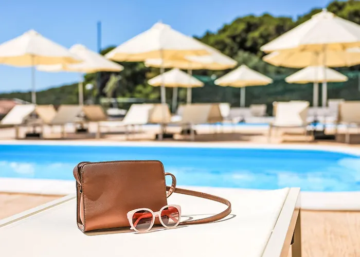 아파트 Medena-4 By Interhome 트로기르